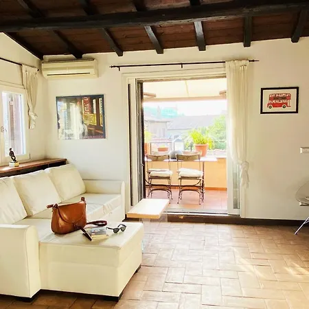Roof Under The Skyfall Apartamento Roma